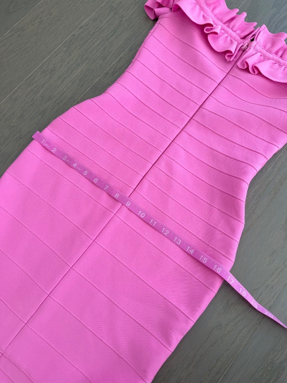 ELLIATT Orelia Candy Pink Knit Ruffle Off The Shoulder Maxi Dress Gown - SMALL - Picture 11 of 13